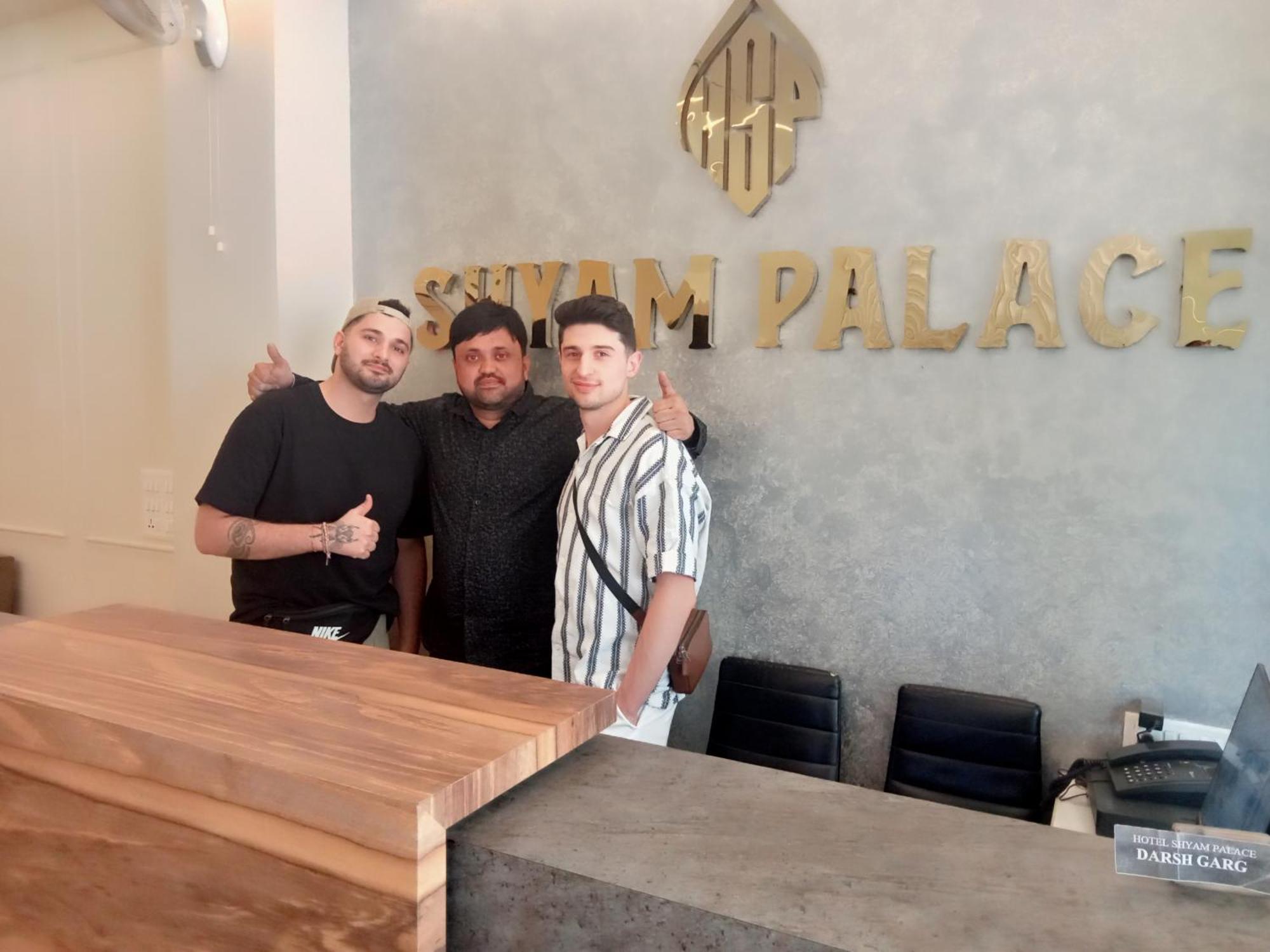 Hotel Shyam Palace India Agra آغْرا المظهر الخارجي الصورة